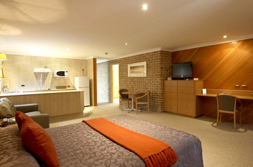 Quality Accommodation at The Hermitage - Campbelltown, Leumeah NSW