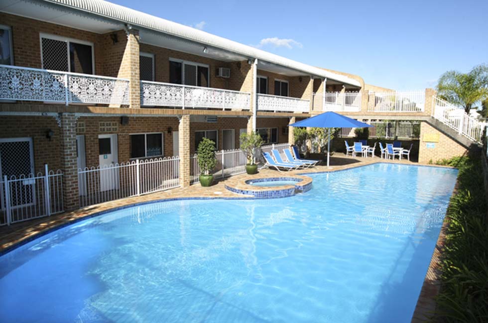 Relax by the pool at The Hermitage - Campbelltown, Leumeah NSW