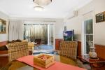 Mandarin Quarters - Dining/Lounge