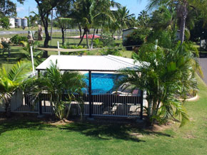 accommodation bowen motel arrow pool bbq