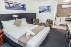 Queen Room at Caboolture Motel