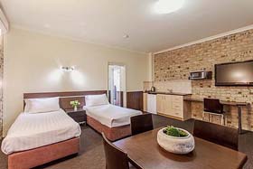 Two Room Motel at Highlander Motor Inn