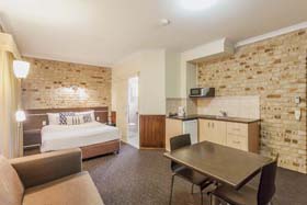 Standard Motel at Highlander Motor Inn