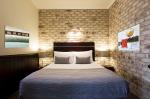Executive Queen Spa Room