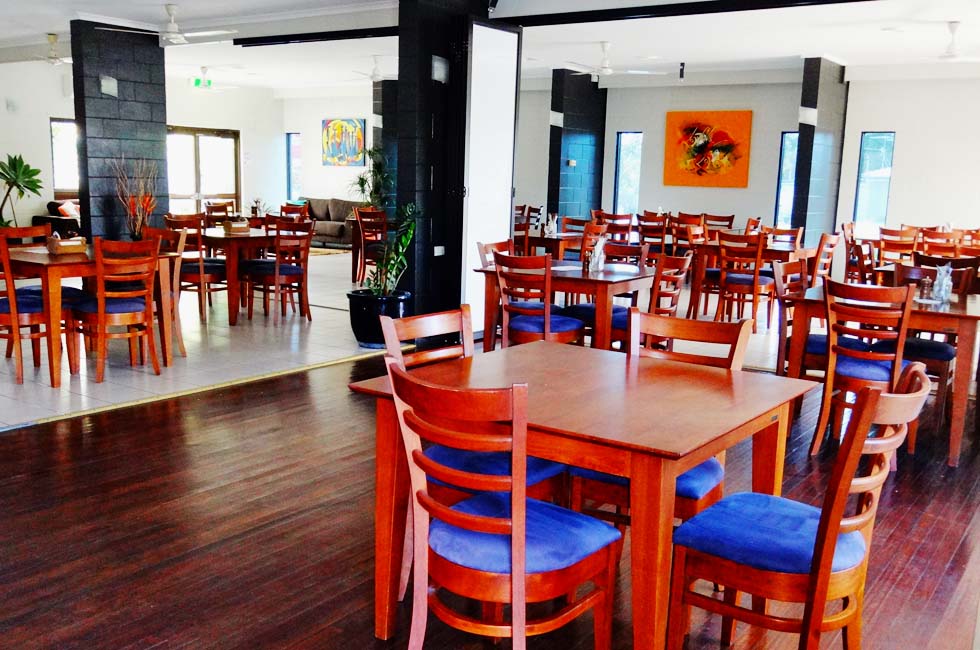 The Yasi Bar + Grill offers fabulous, quality meals using fresh seasonal produce in a relaxed, welcoming and family friendly environment - Cardwell @ the Beach, Cardwell, QLD