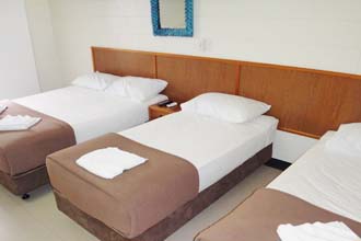 Family Room Plus at Cardwell@the Beach Motor Inn - Cardwell QLD